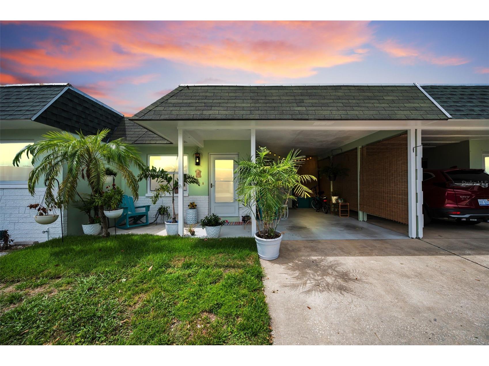 845 Sky Loch Drive S Dunedin FL 34698 TB8532132 image2