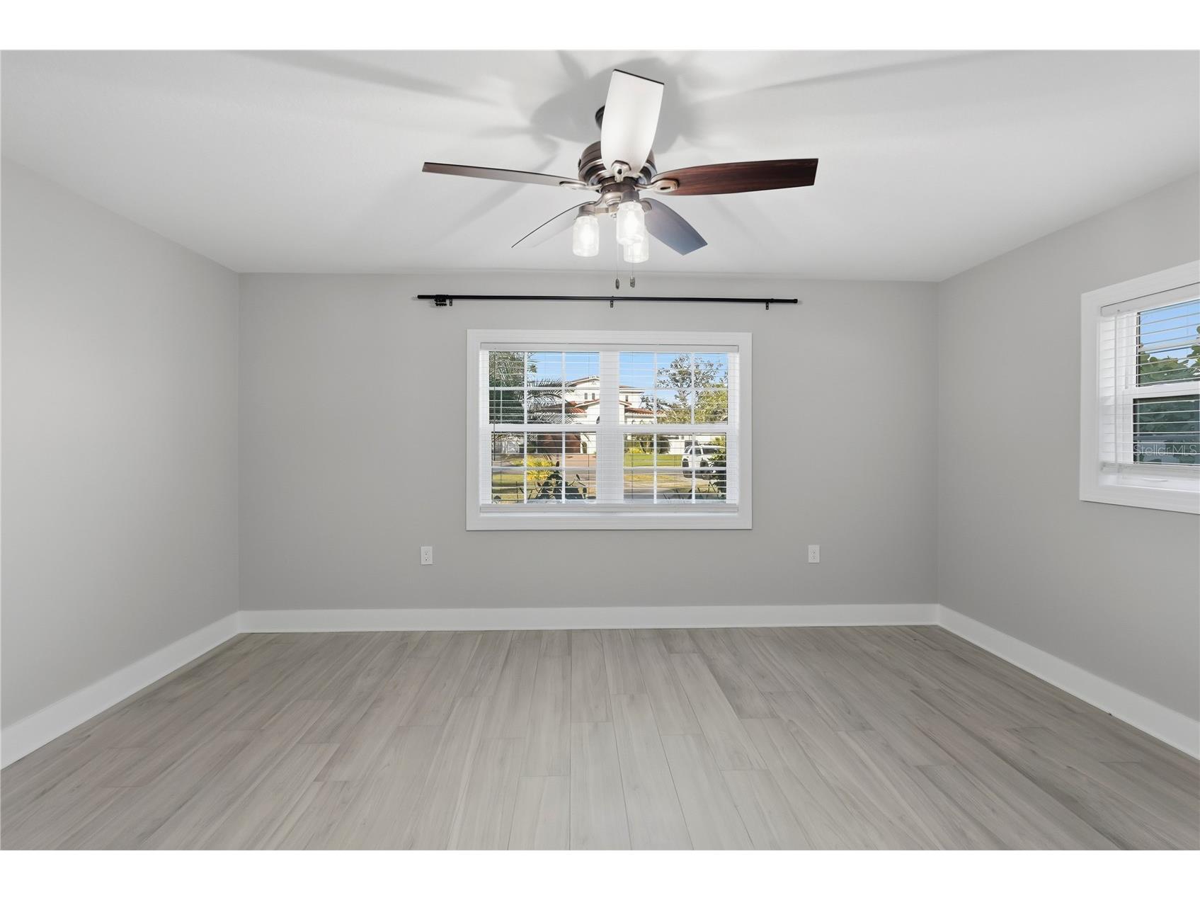 845 Snell Isle Boulevard NE Saint Petersburg FL 33704 TB8479900 image16