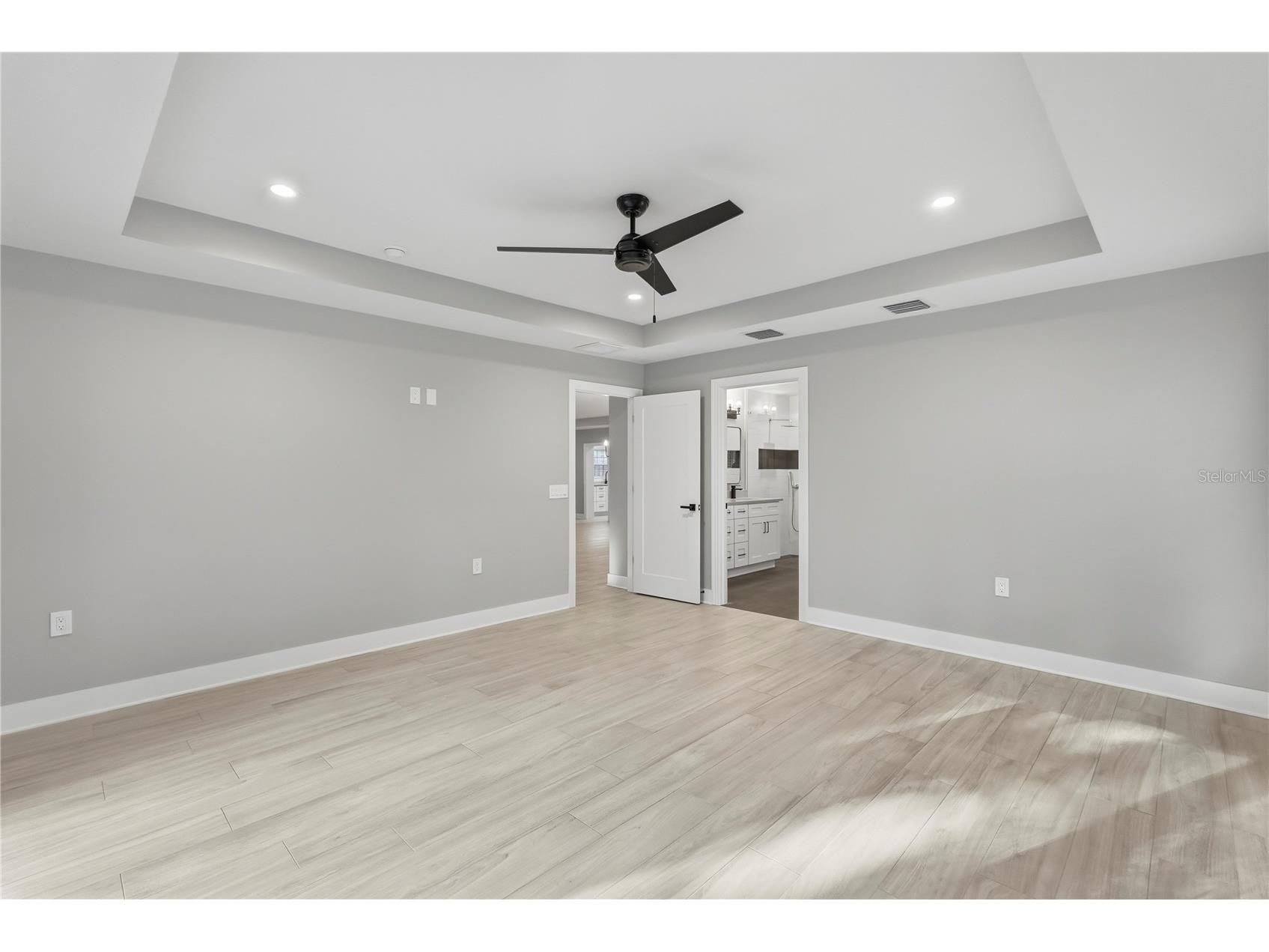 845 Snell Isle Boulevard NE Saint Petersburg FL 33704 TB8479900 image24