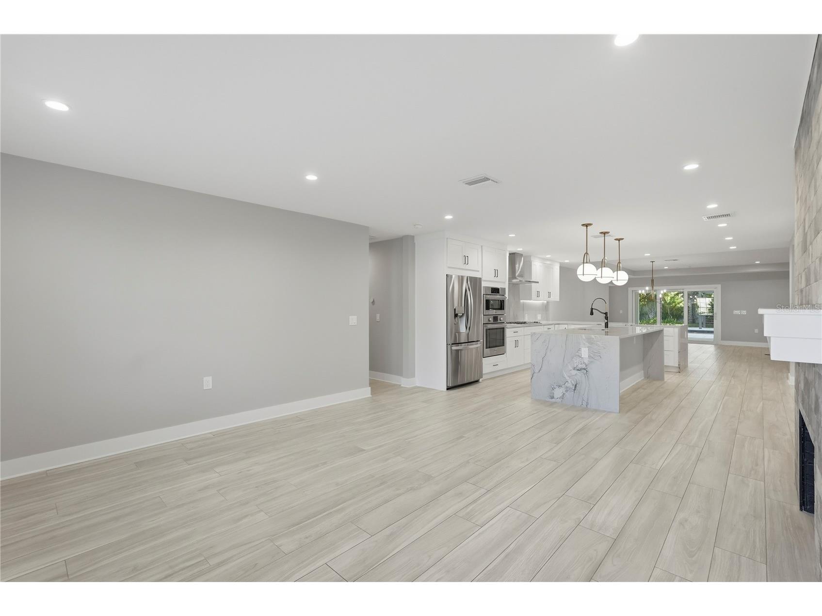 845 Snell Isle Boulevard NE Saint Petersburg FL 33704 TB8479900 image3