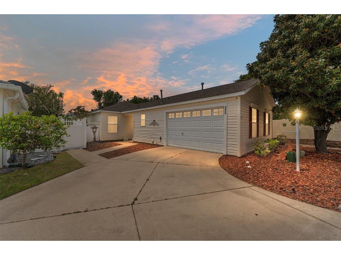 8450 SE 177th Roleson Lane The Villages FL 32162 G5096280 image1