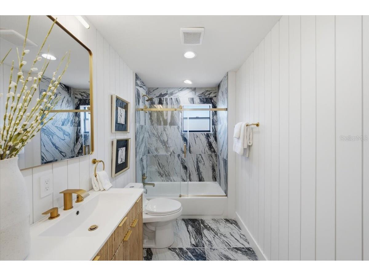 8452 6th Street N Saint Petersburg FL 33702 TB8523401 image30