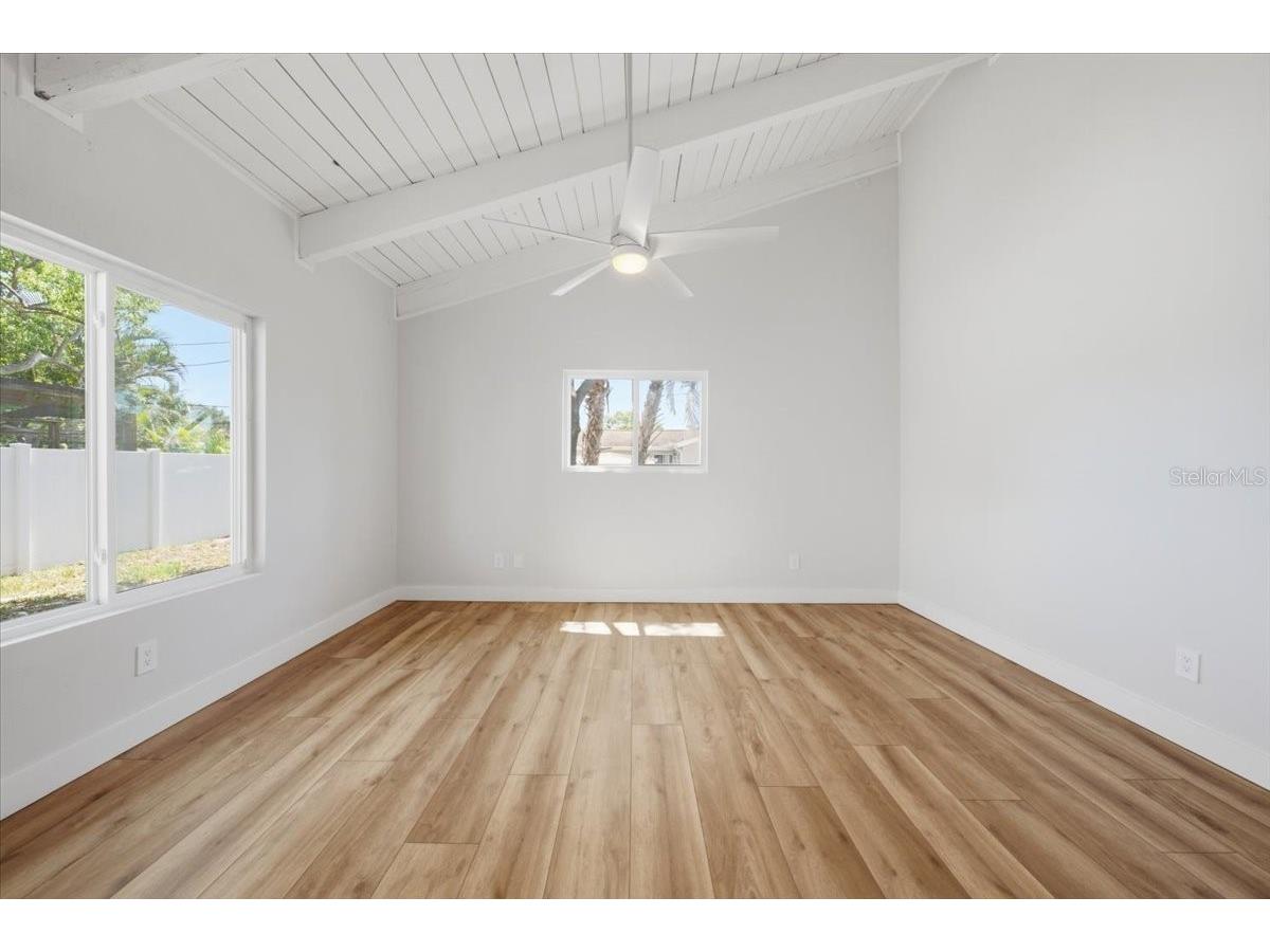 8452 6th Street N Saint Petersburg FL 33702 TB8523401 image49