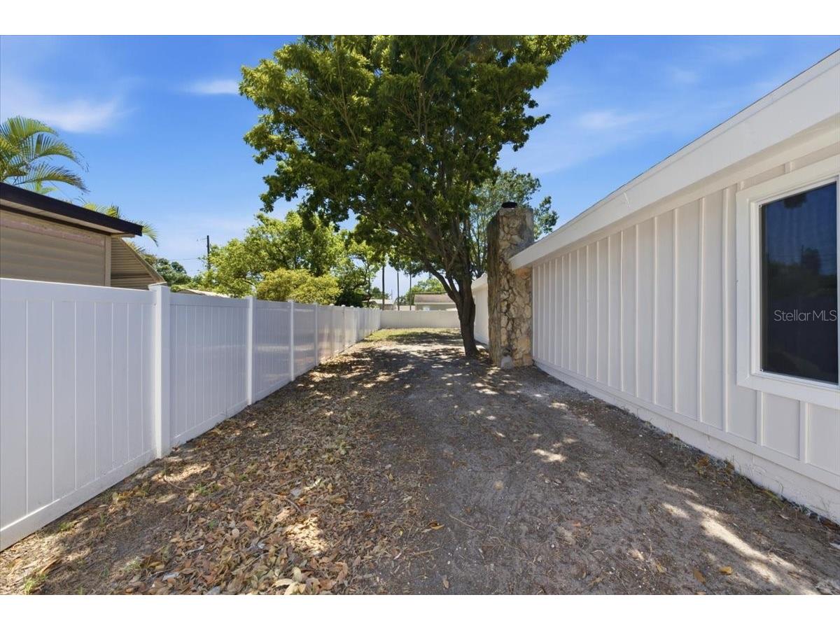 8452 6th Street N Saint Petersburg FL 33702 TB8523401 image54