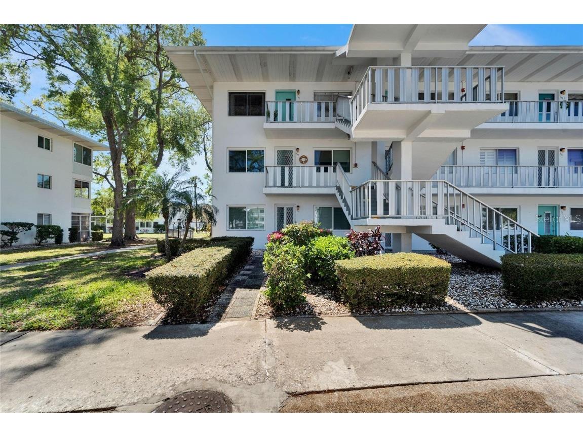 8454 111th Street #201 Seminole FL 33772 TB8363681 image1