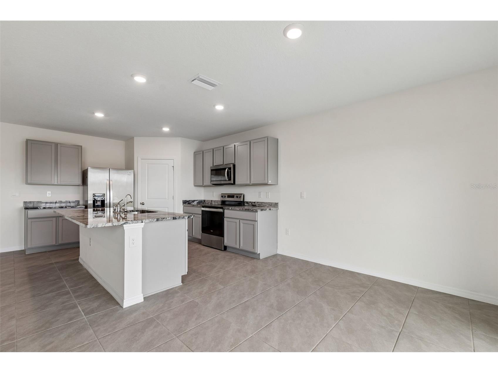 8454 Ender Hills Drive Wesley Chapel FL 33545 TB8524901 image21