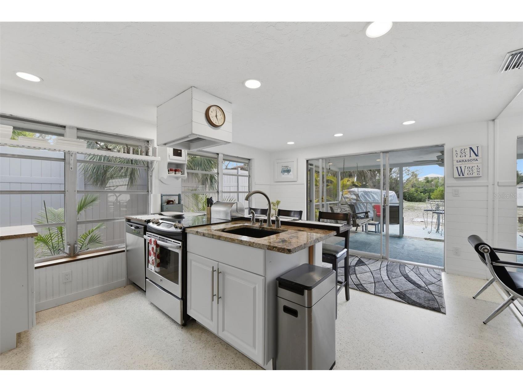 8456 Midnight Pass Road Sarasota FL 34242 TB8497342 image8