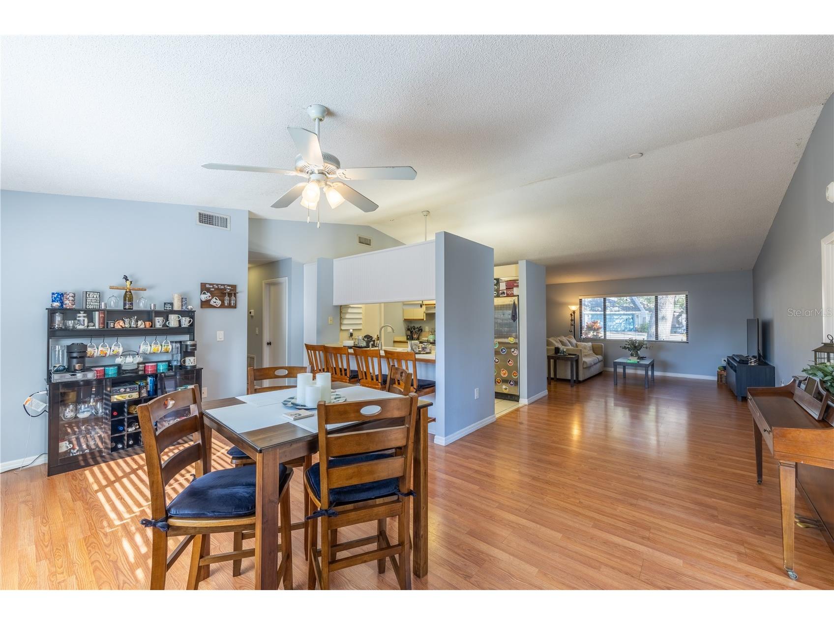 8457 Cypress Lake Circle Sarasota FL 34243 A4681428 image13