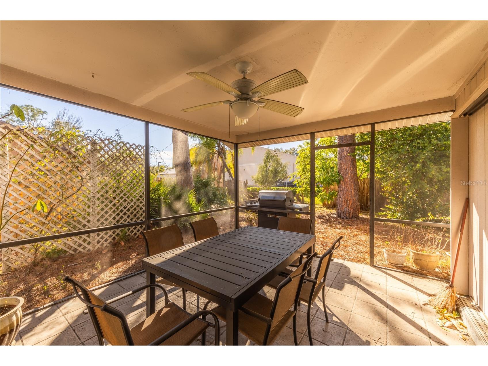 8457 Cypress Lake Circle Sarasota FL 34243 A4681428 image23