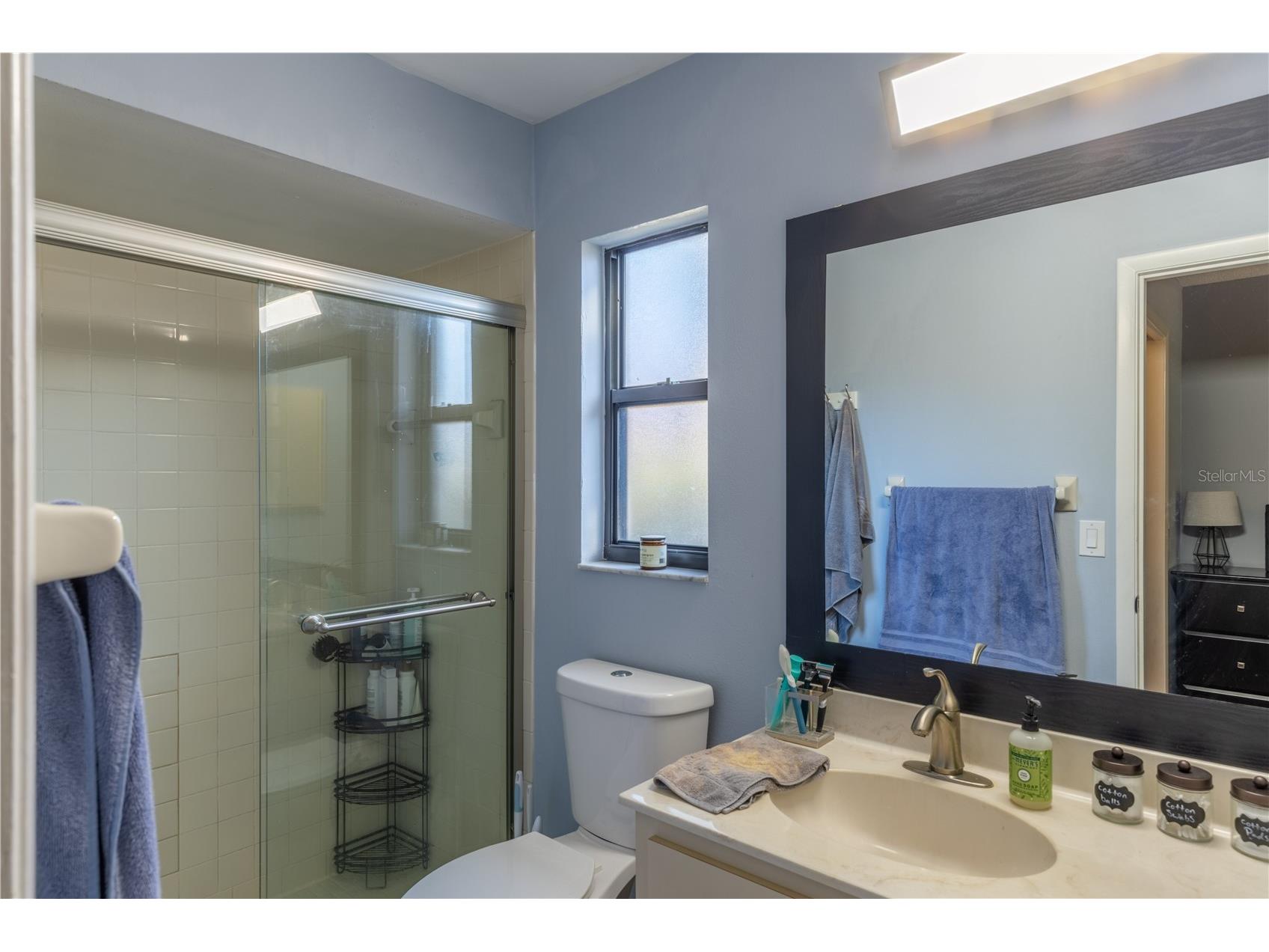 8457 Cypress Lake Circle Sarasota FL 34243 A4681428 image25