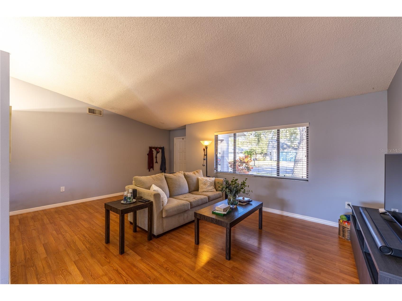 8457 Cypress Lake Circle Sarasota FL 34243 A4681428 image26