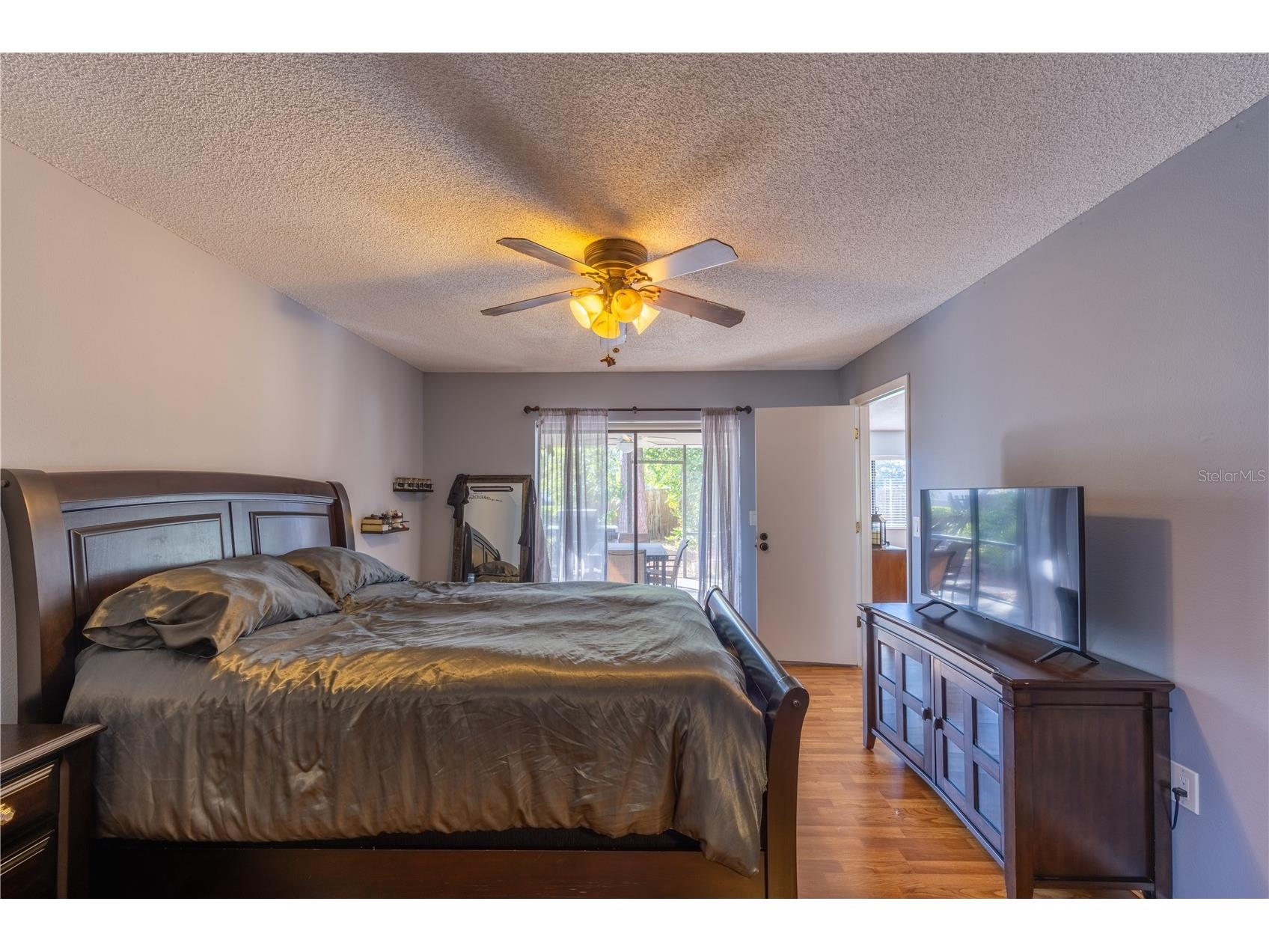 8457 Cypress Lake Circle Sarasota FL 34243 A4681428 image39