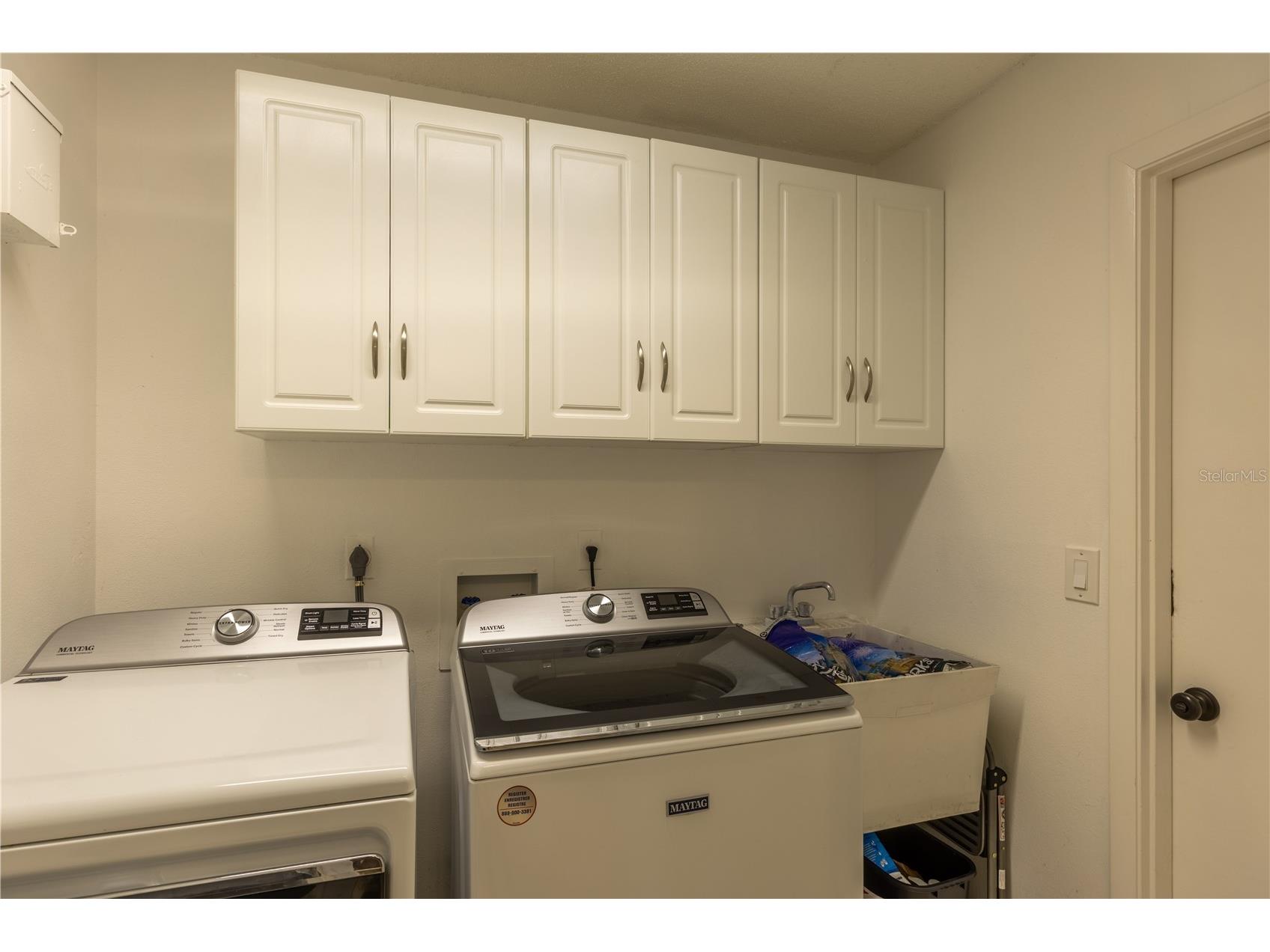 8457 Cypress Lake Circle Sarasota FL 34243 A4681428 image43