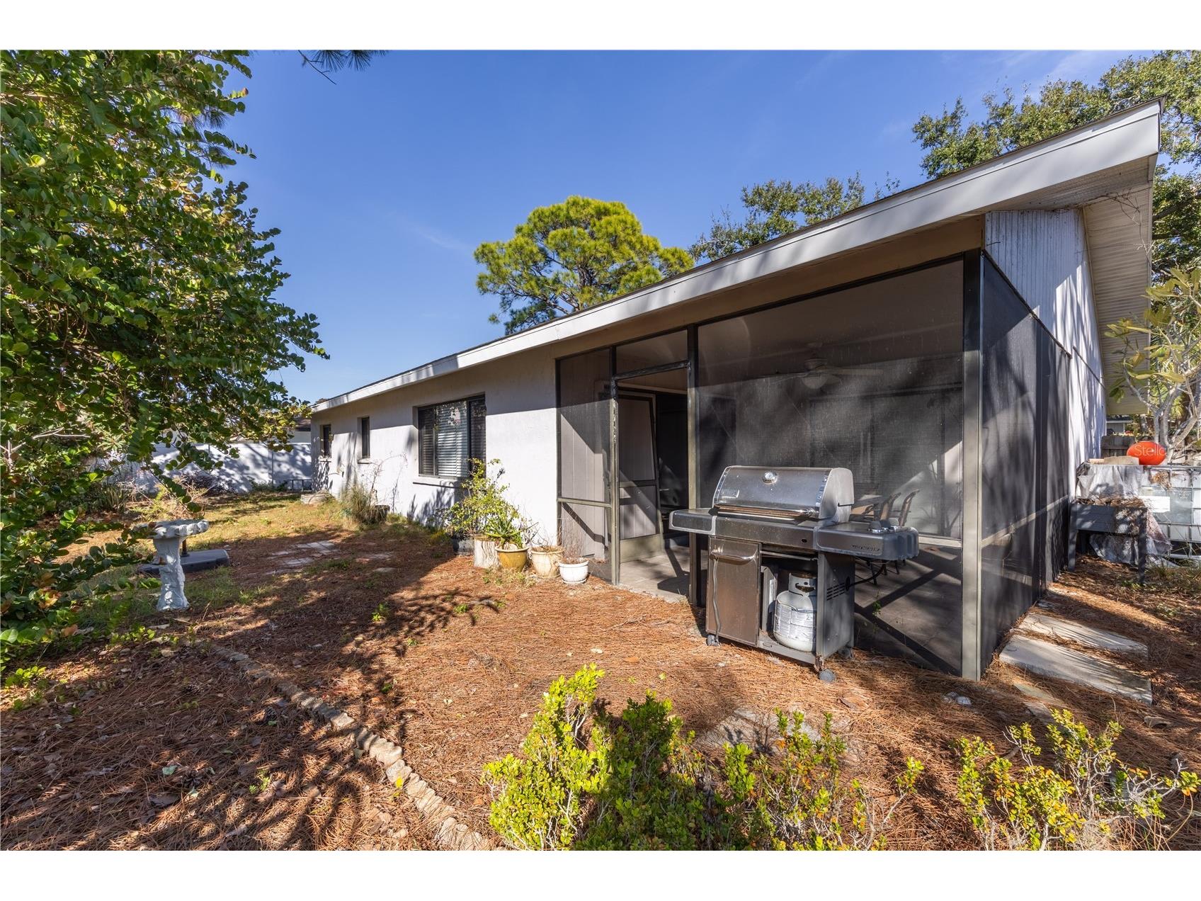 8457 Cypress Lake Circle Sarasota FL 34243 A4681428 image45