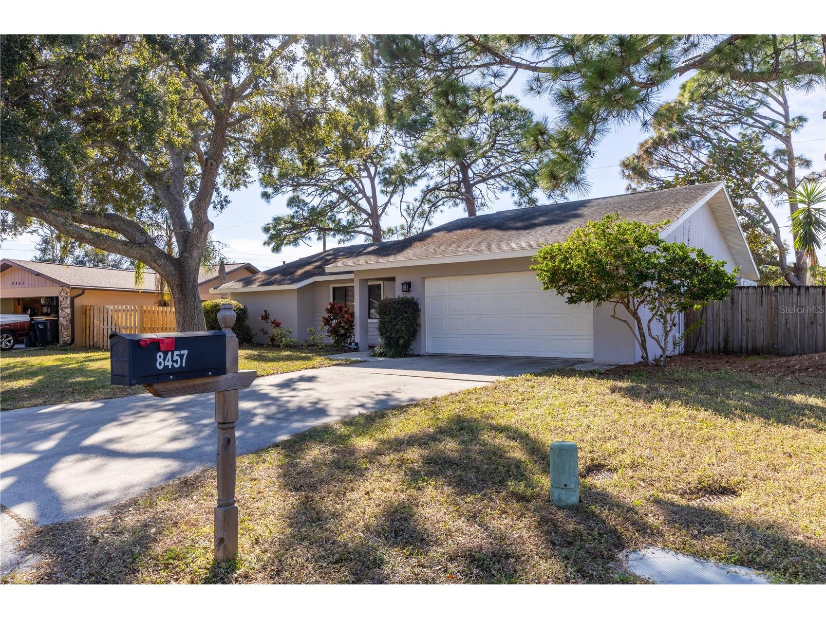 8457 Cypress Lake Circle Sarasota FL 34243 A4681428 image6