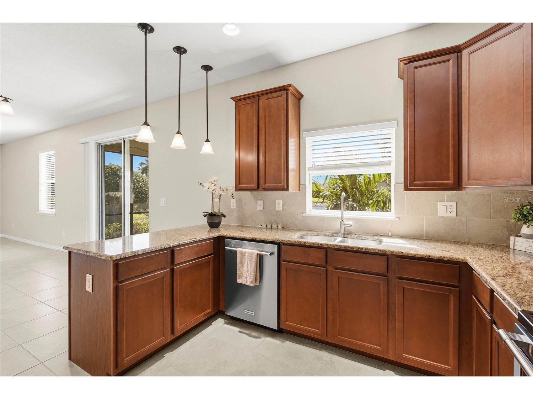 8457 Karpeal Drive Sarasota FL 34238 A4689349 image14