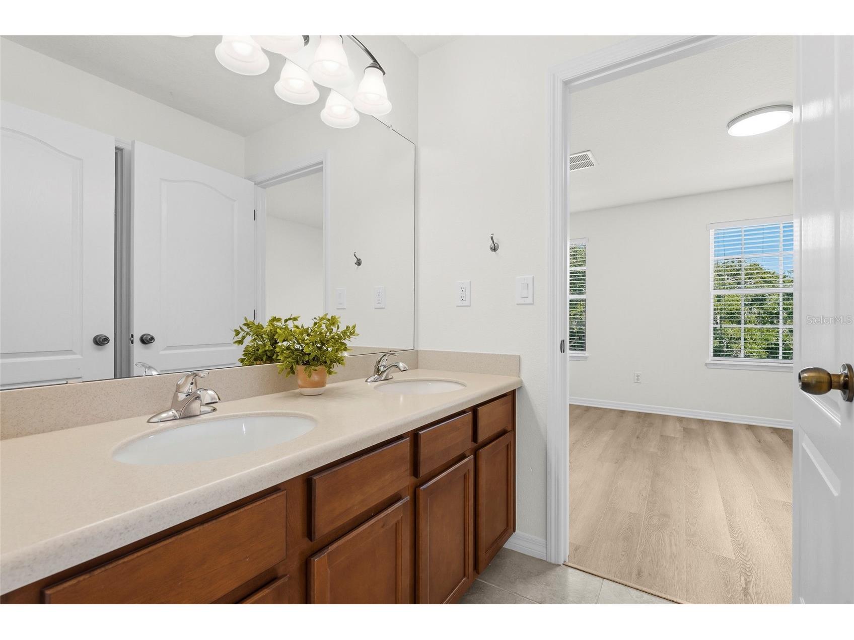 8457 Karpeal Drive Sarasota FL 34238 A4689349 image39