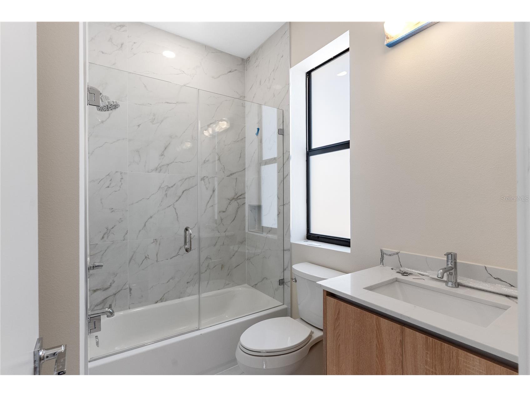 8458 Modano Place Tampa FL 33614 TB8505070 image25