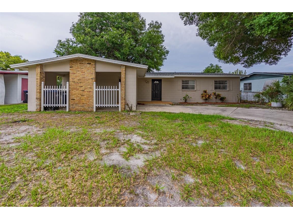 846 Forester Avenue Orlando FL 32809 O6115599 image1
