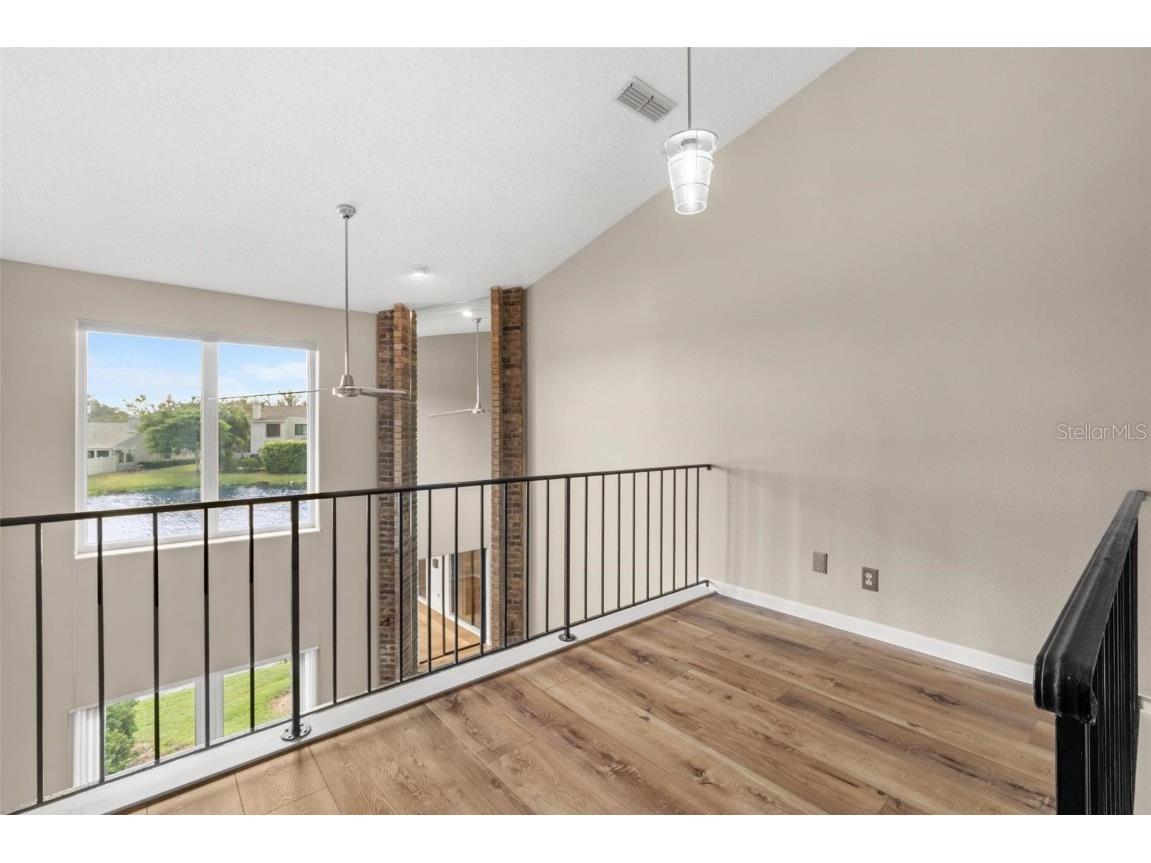 846 Glades Court NE Saint Petersburg FL 33702 TB8443930 image18