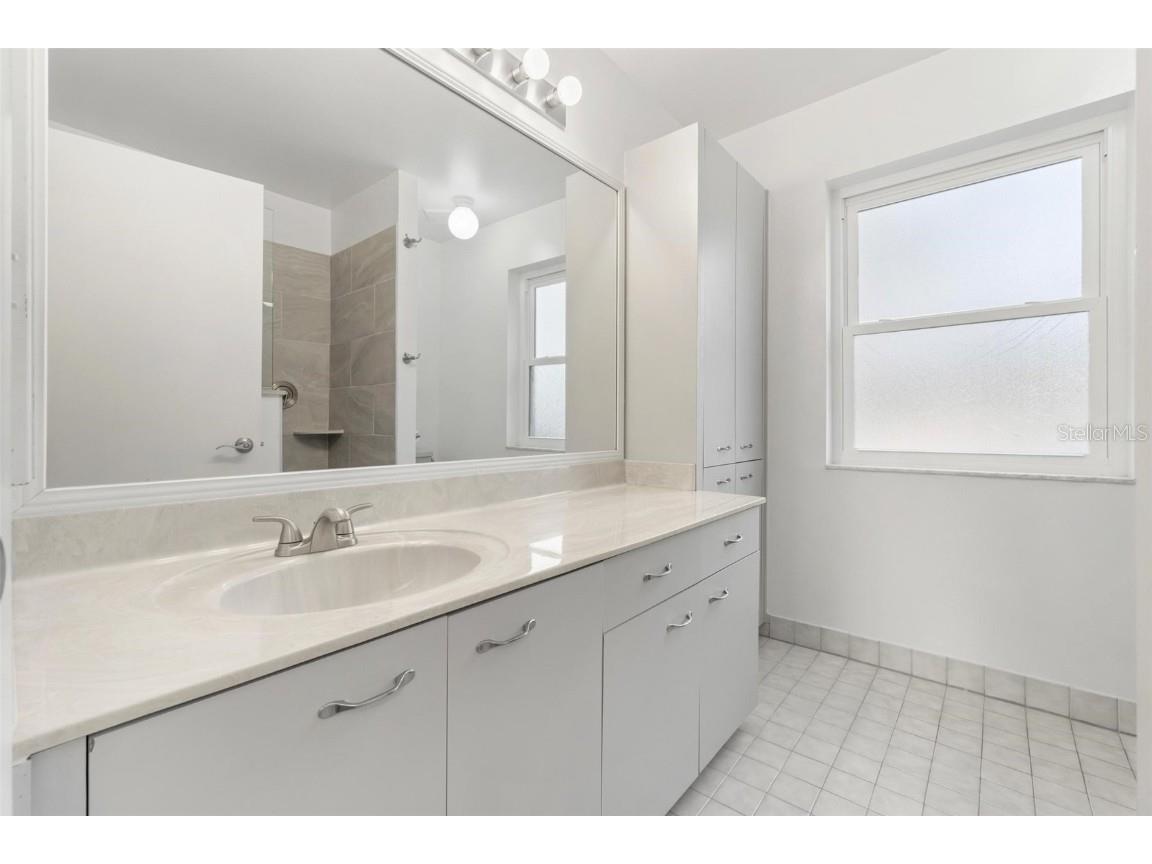 846 Glades Court NE Saint Petersburg FL 33702 TB8443930 image28