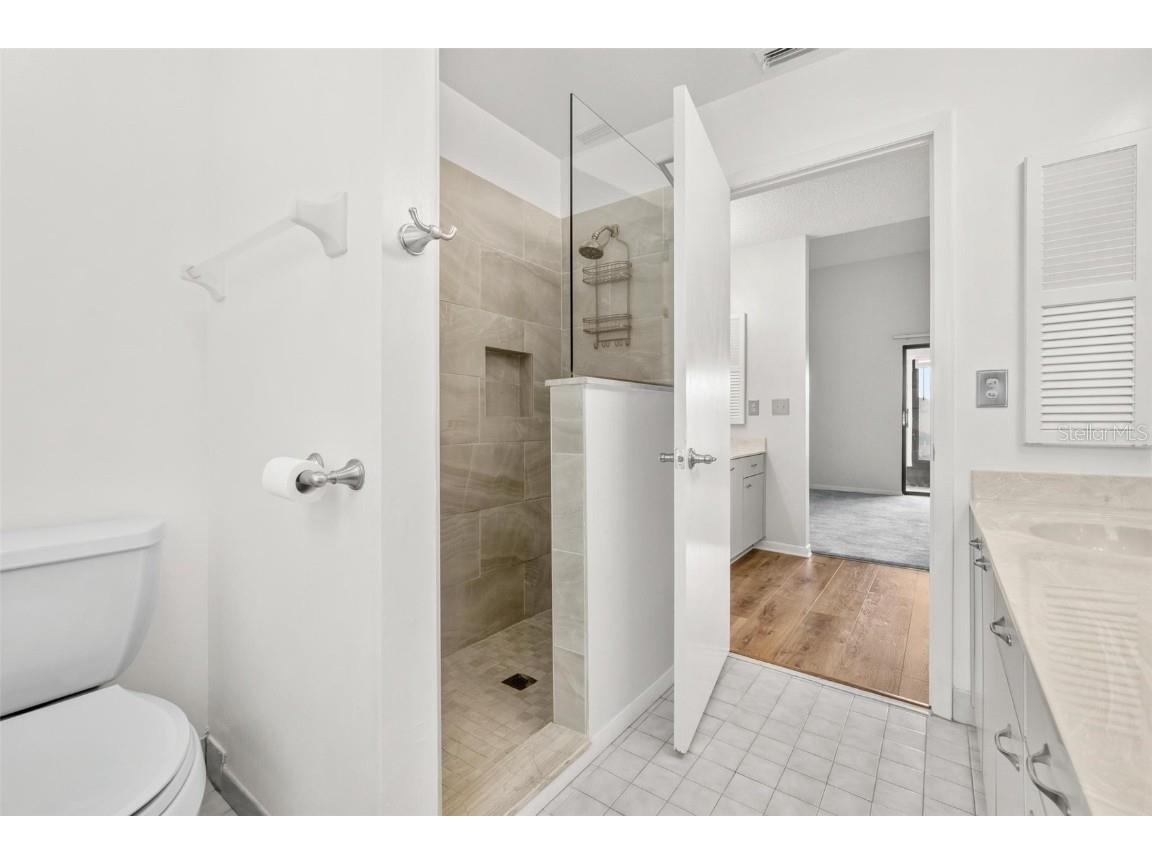 846 Glades Court NE Saint Petersburg FL 33702 TB8443930 image29