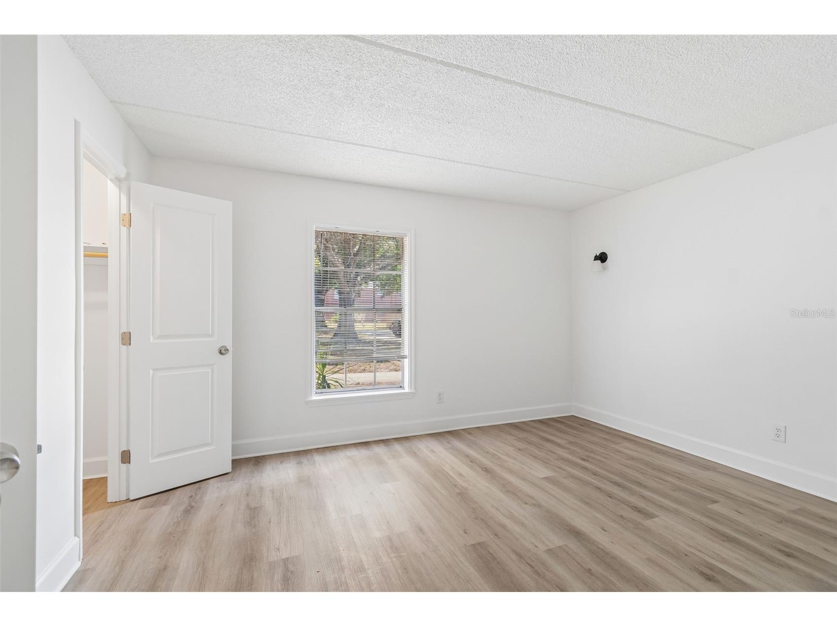 8460 13th Street N #B Saint Petersburg FL 33702 TB8512383 image17