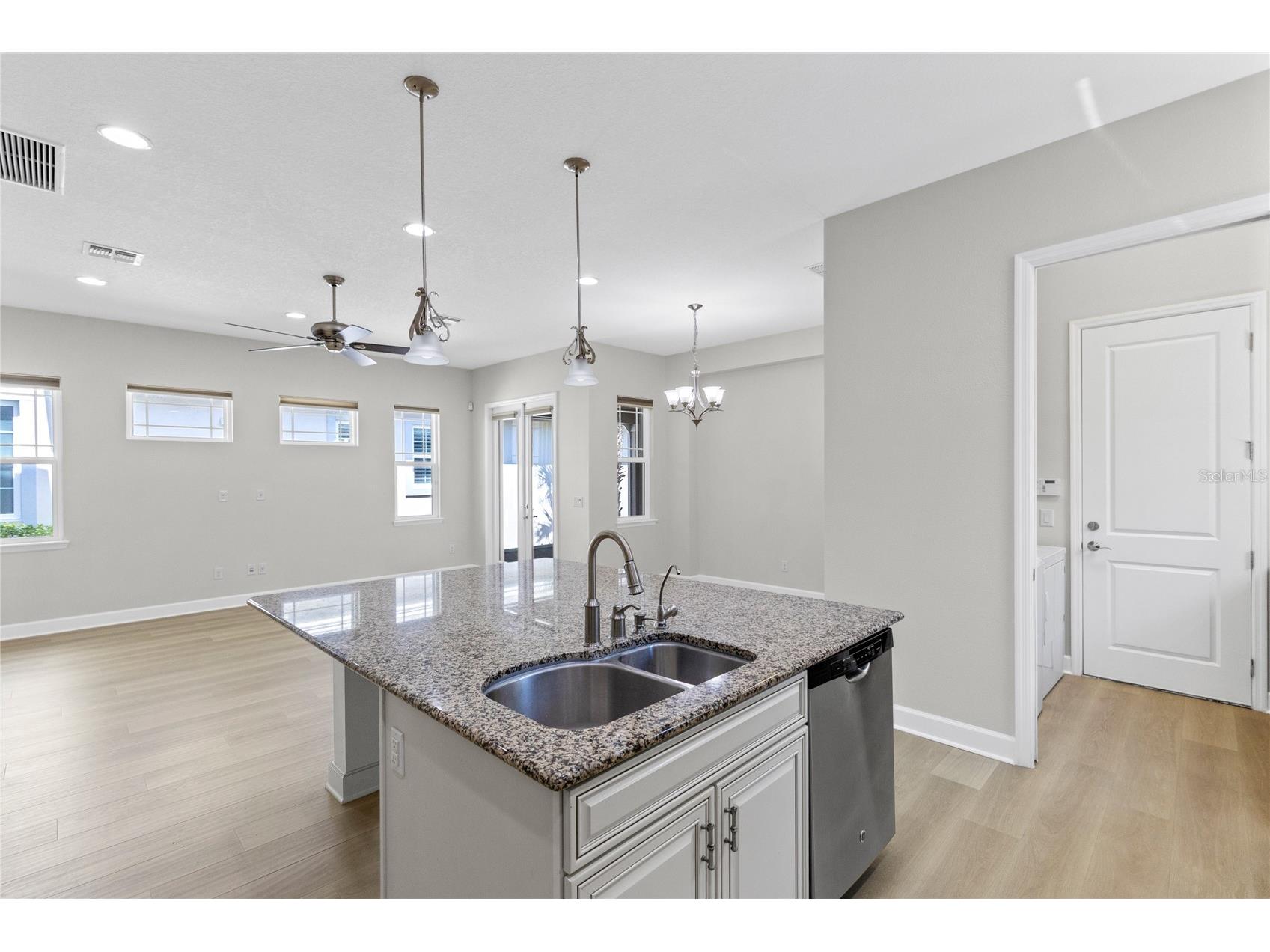 8460 Bergson Place Orlando FL 32827 O6420112 image10