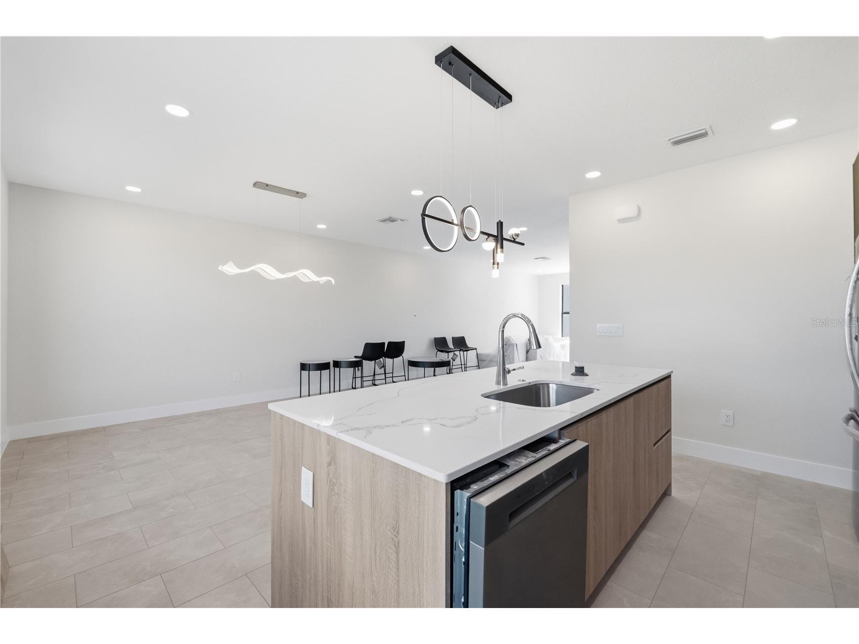8460 Modano Place Tampa FL 33614 TB8489080 image12