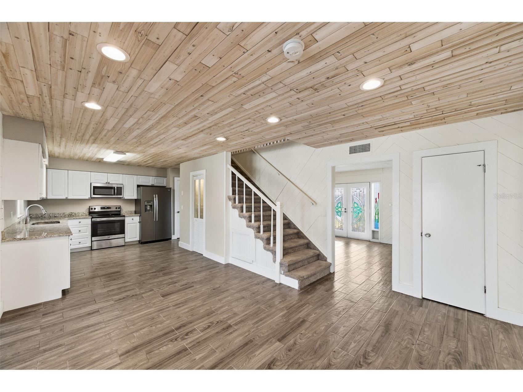 8461 Flagstone Drive Tampa FL 33615 - WOODS CREEK TB8475377 image11