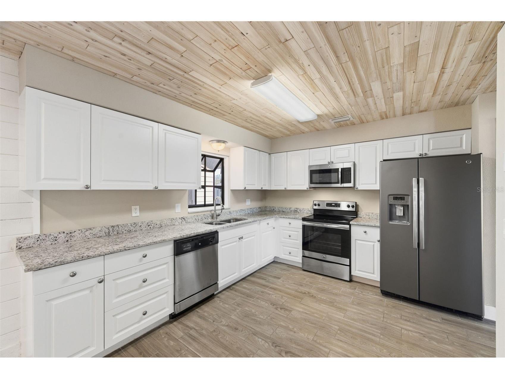 8461 Flagstone Drive Tampa FL 33615 - WOODS CREEK TB8475377 image12