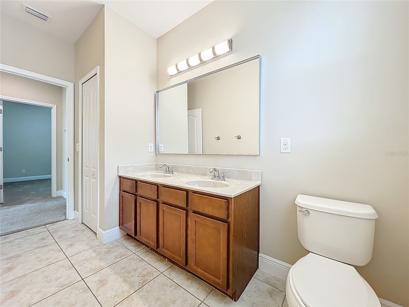 8461 Greider Way Orlando FL 32827 O6397499 image37