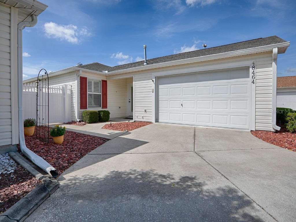 8464 SE 177th Penman Place The Villages FL 32162 G5067013 image1
