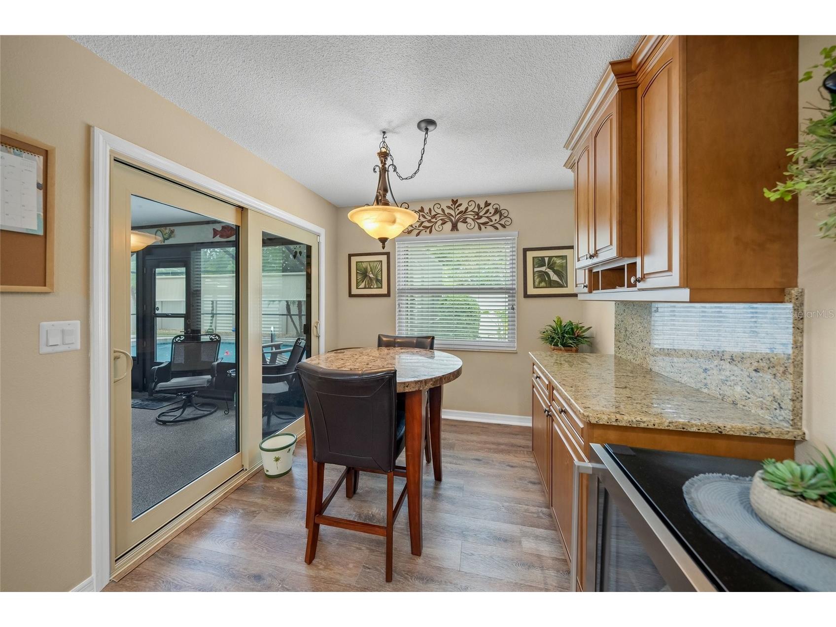 8465 Cypress Lake Circle Sarasota FL 34243 A4678494 image11