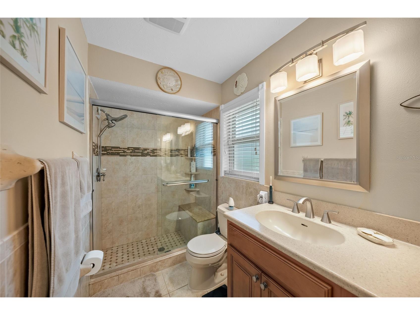 8465 Cypress Lake Circle Sarasota FL 34243 A4678494 image19