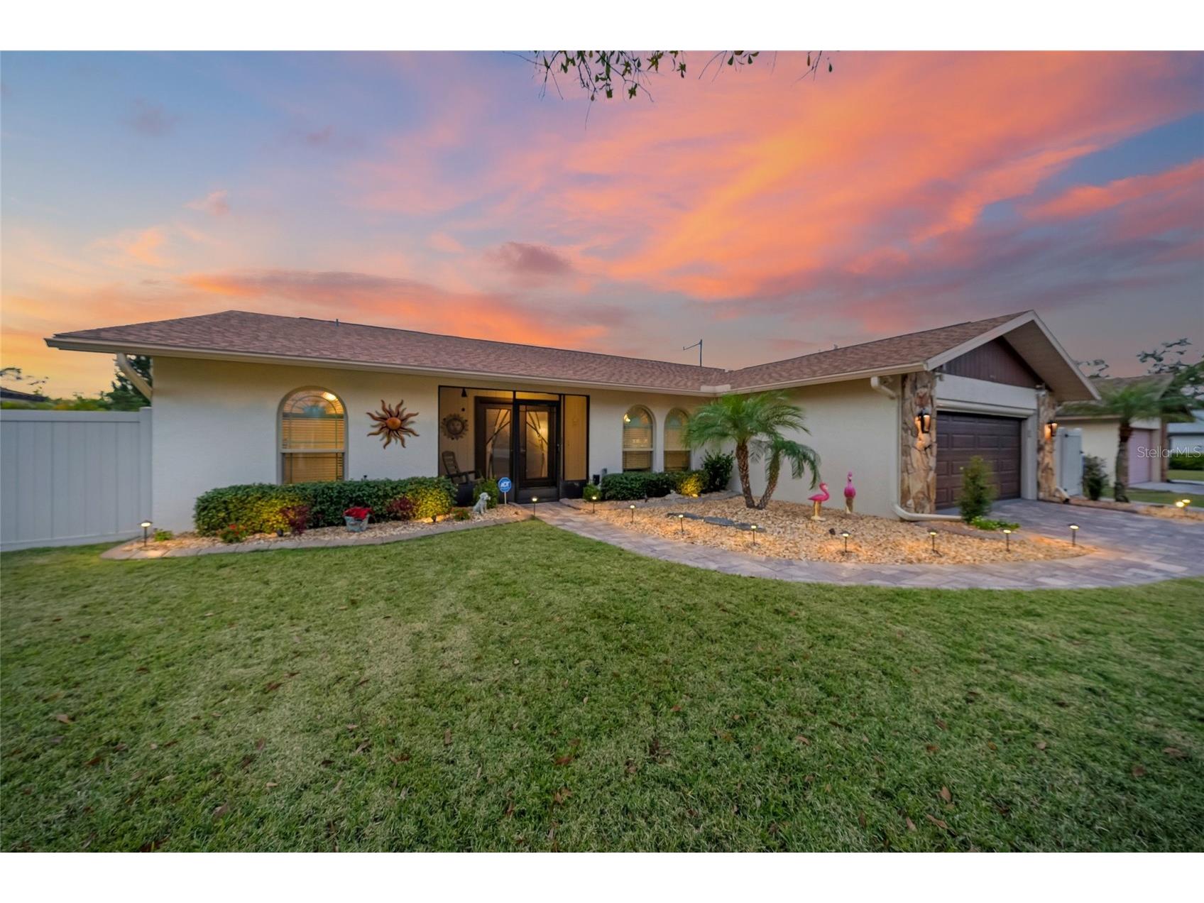 8465 Cypress Lake Circle Sarasota FL 34243 A4678494 image2