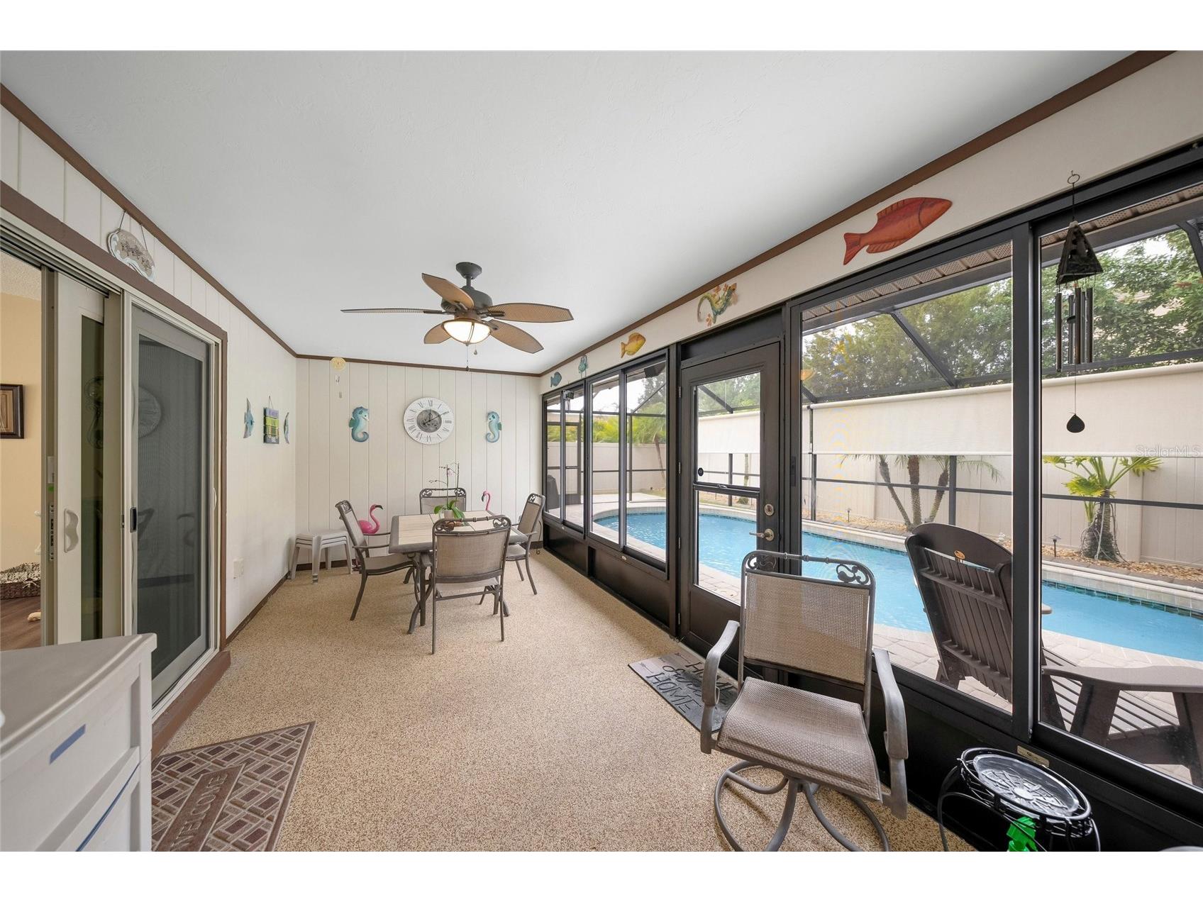 8465 Cypress Lake Circle Sarasota FL 34243 A4678494 image25