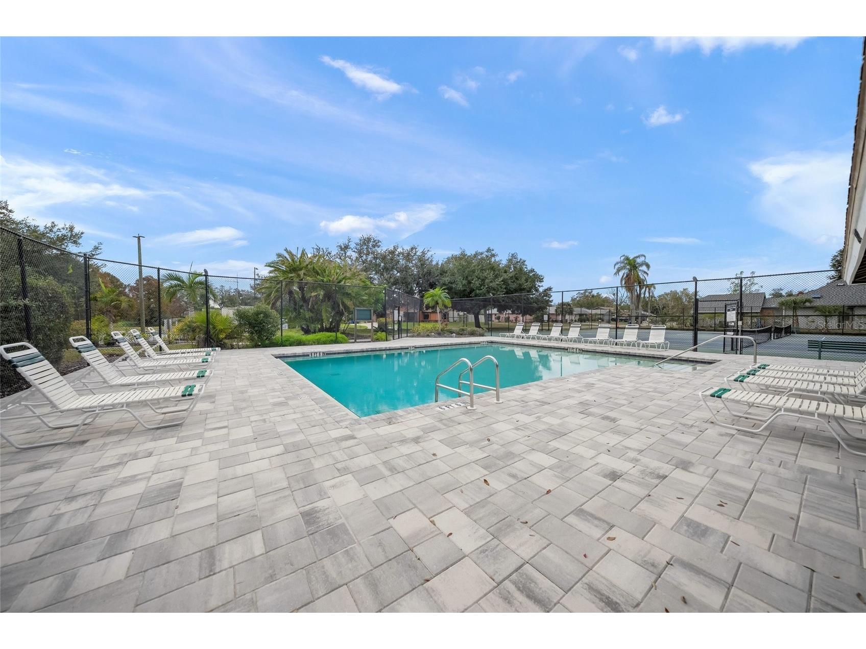 8465 Cypress Lake Circle Sarasota FL 34243 A4678494 image41