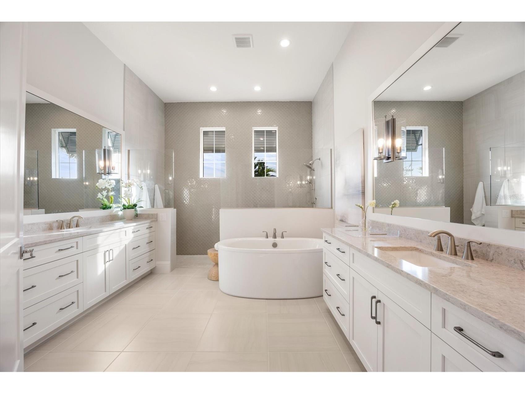 8465 Pavia Way Lakewood Ranch FL 34202 A4686745 image44