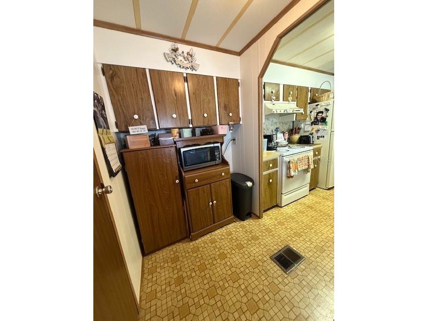 8466 Dickens Avenue Brooksville FL 34613 TB8401406 image5