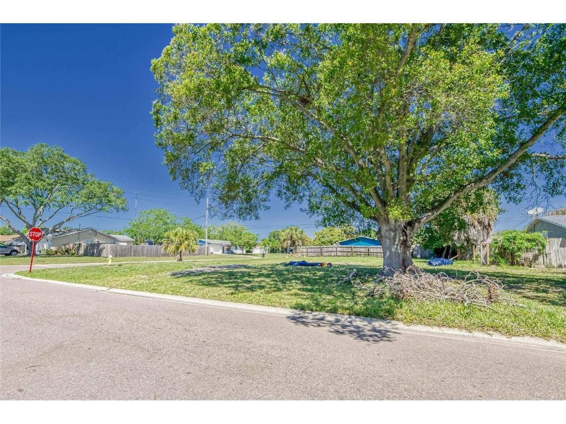 8469 78th Avenue Seminole FL 33777 T3362075 image1