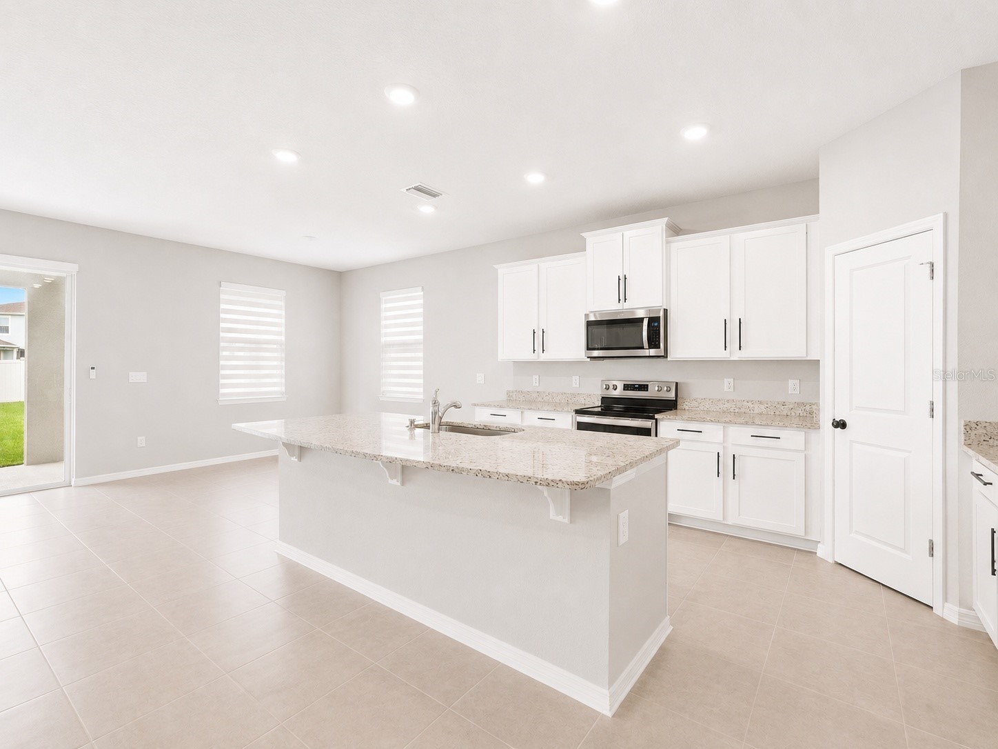 8469 Hardy Bay Loop Wesley Chapel FL 33545 A4693433 image5