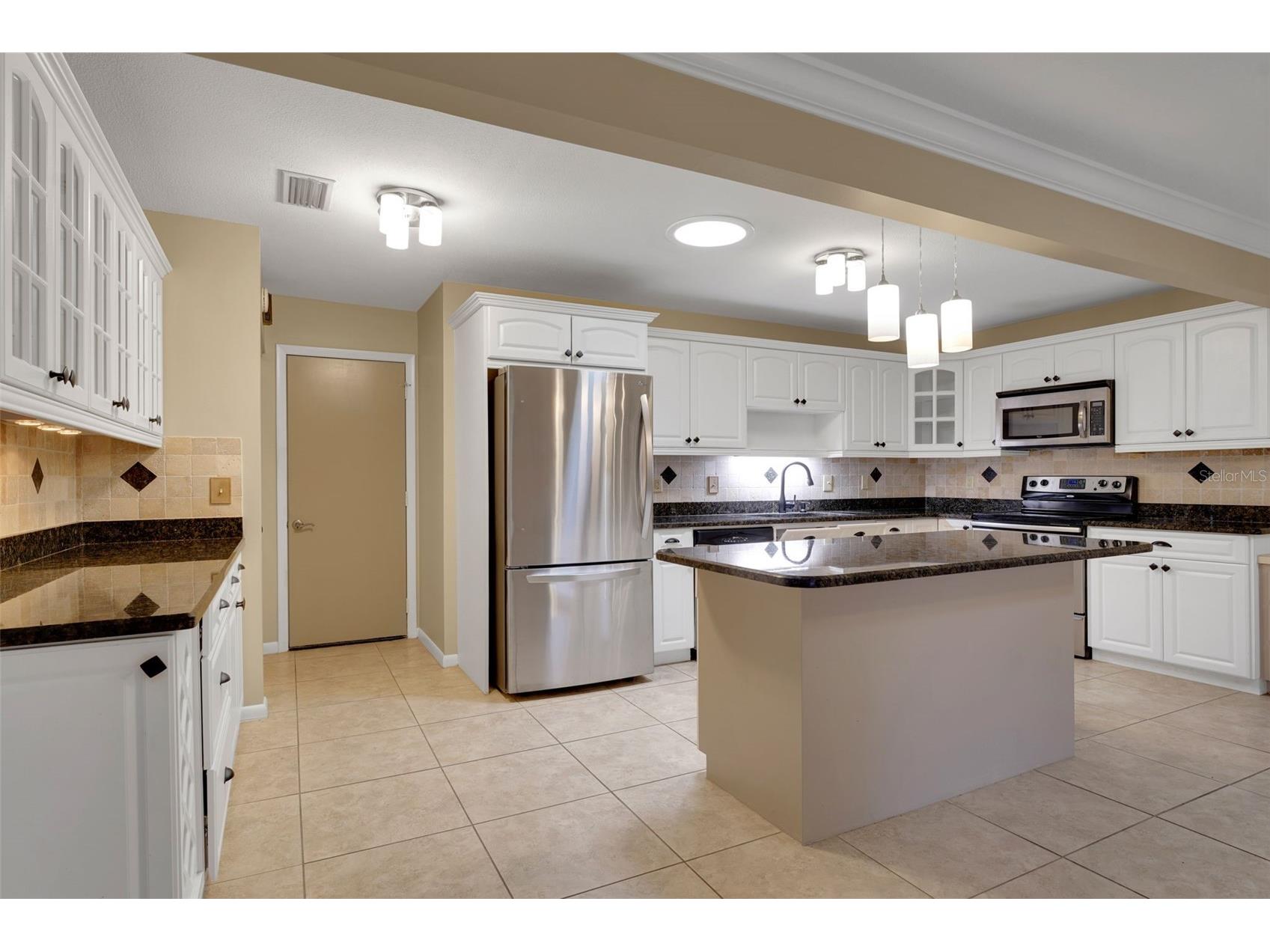 8469 SW 92nd Place #D Ocala FL 34481 OM708976 image11
