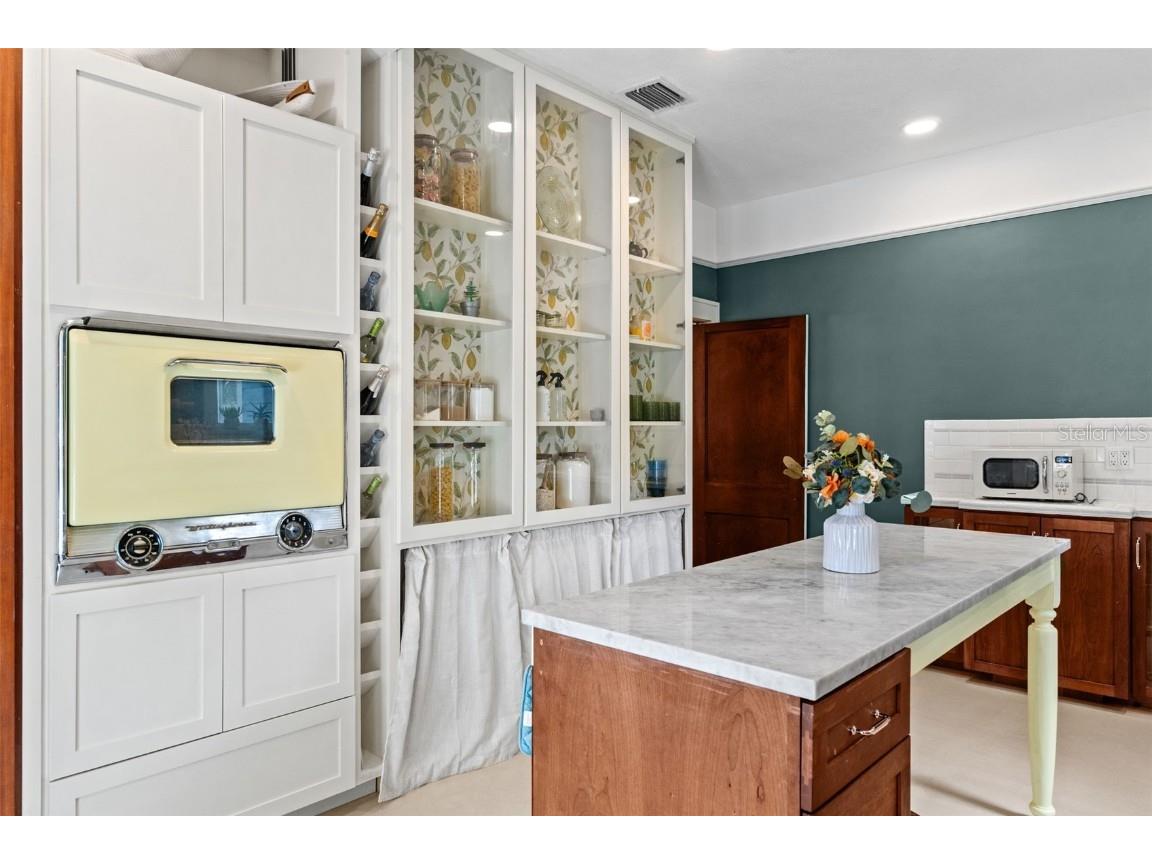 847 9th Avenue S Saint Petersburg FL 33701 TB8420976 image20