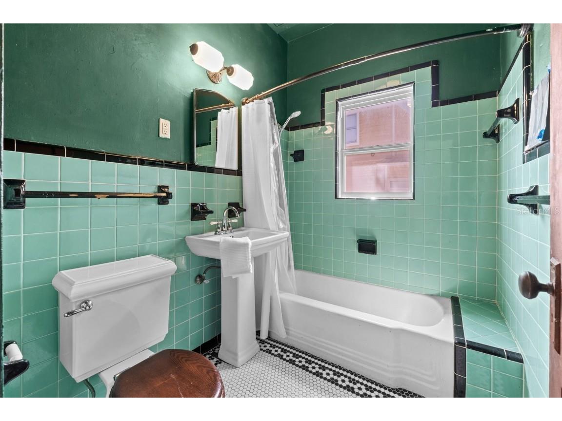 847 9th Avenue S Saint Petersburg FL 33701 TB8420976 image26