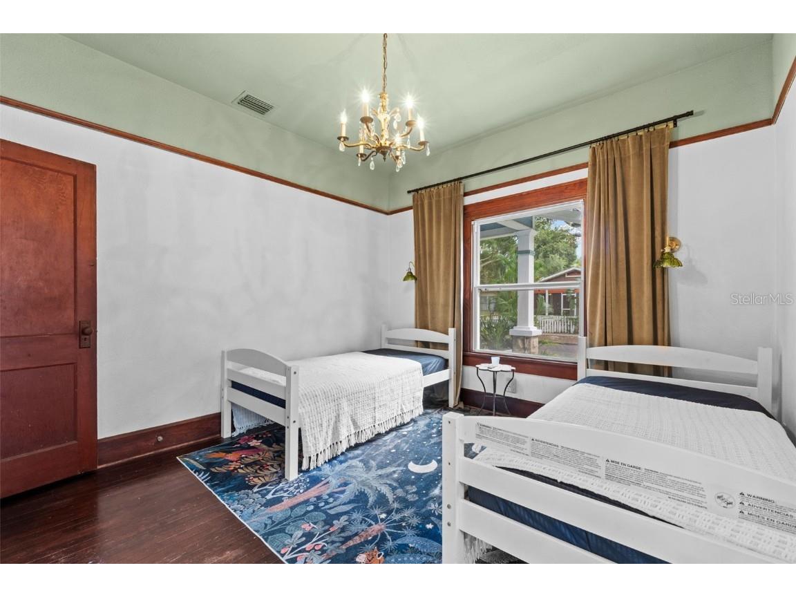 847 9th Avenue S Saint Petersburg FL 33701 TB8420976 image28