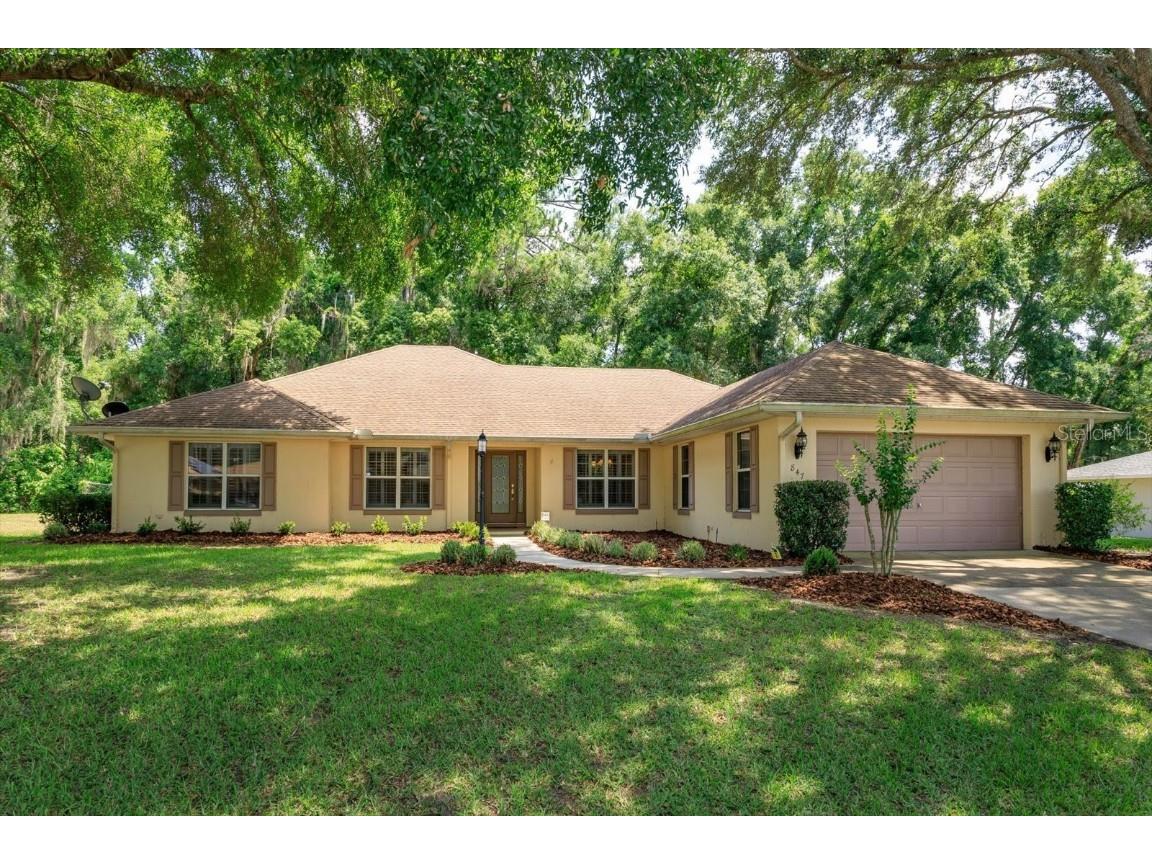 847 Berryhill Circle Fruitland Park FL 34731 G5082784 image1