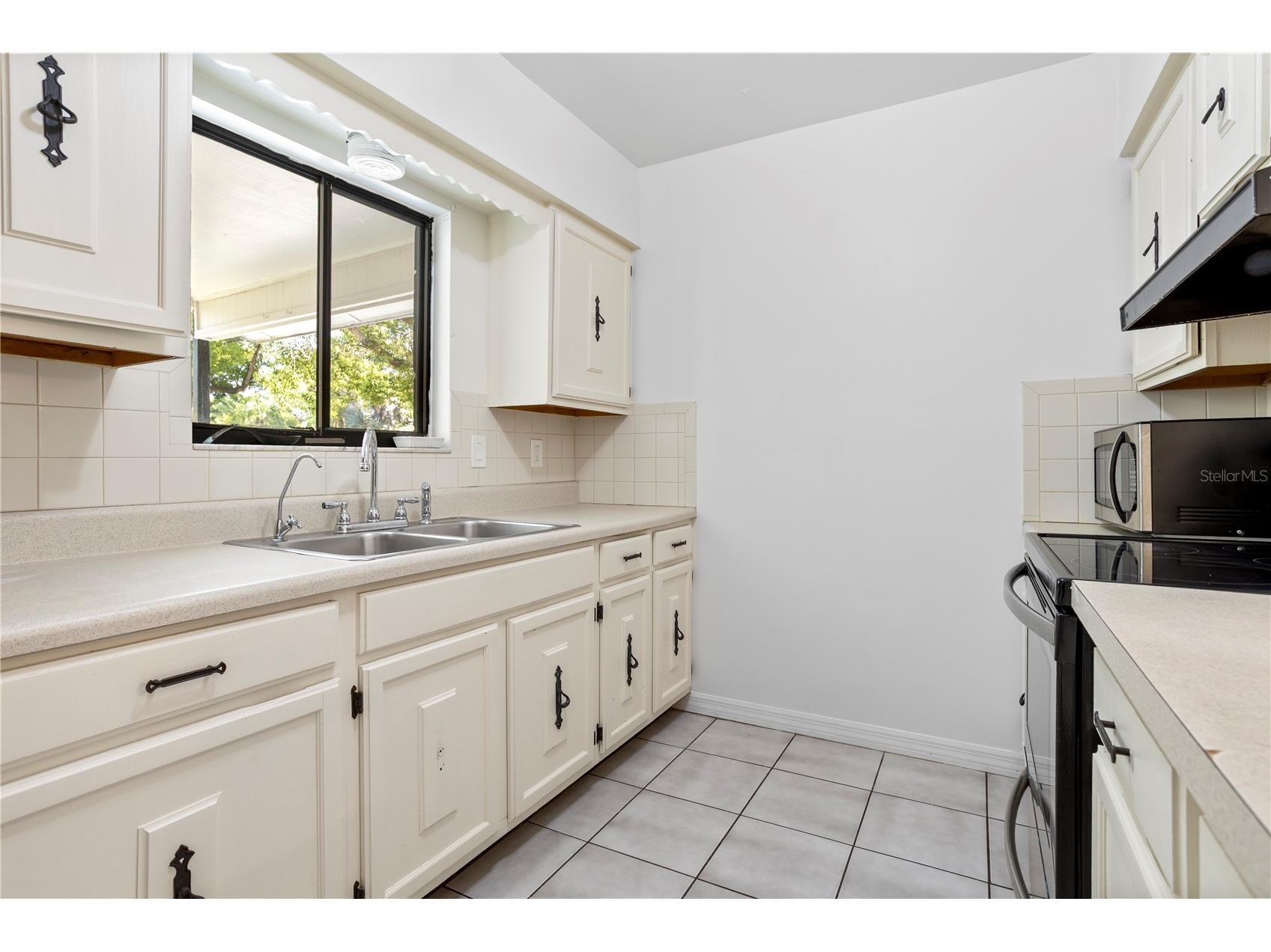 847 Carlson Drive Orlando FL 32804 O6400036 image10