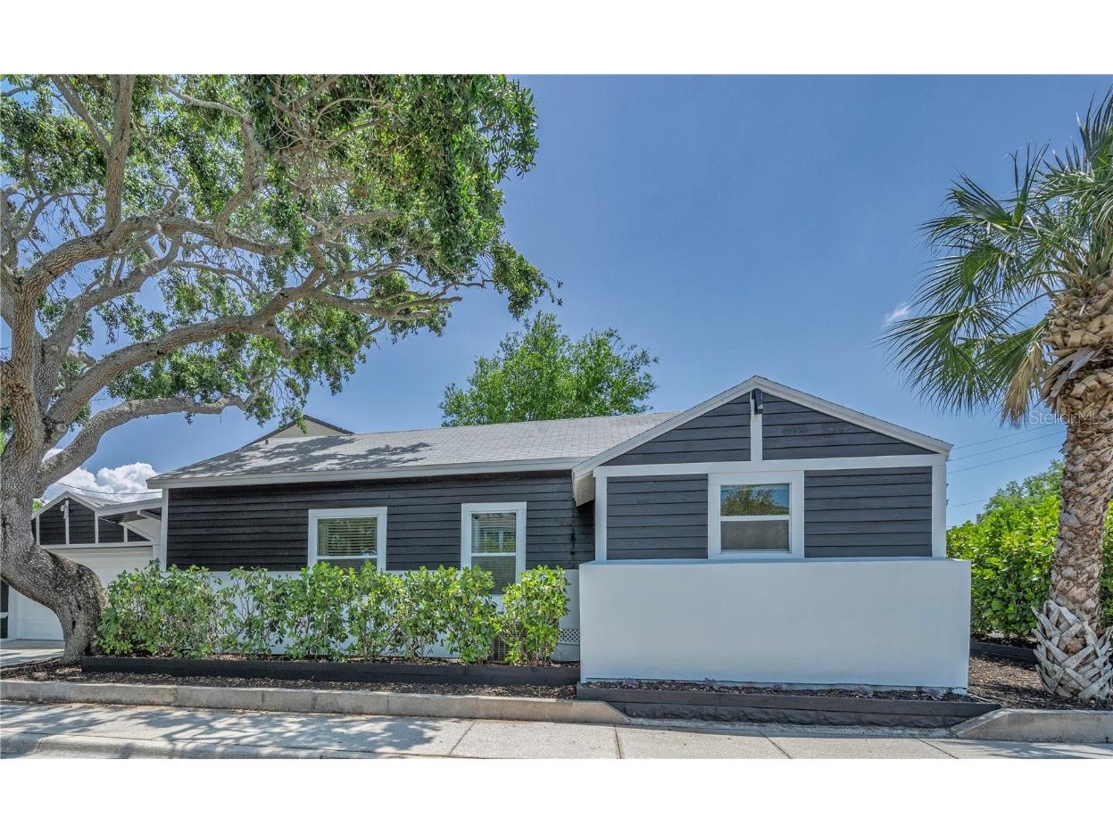 847 Highland Street N Saint Petersburg FL 33701 TB8380918 image1