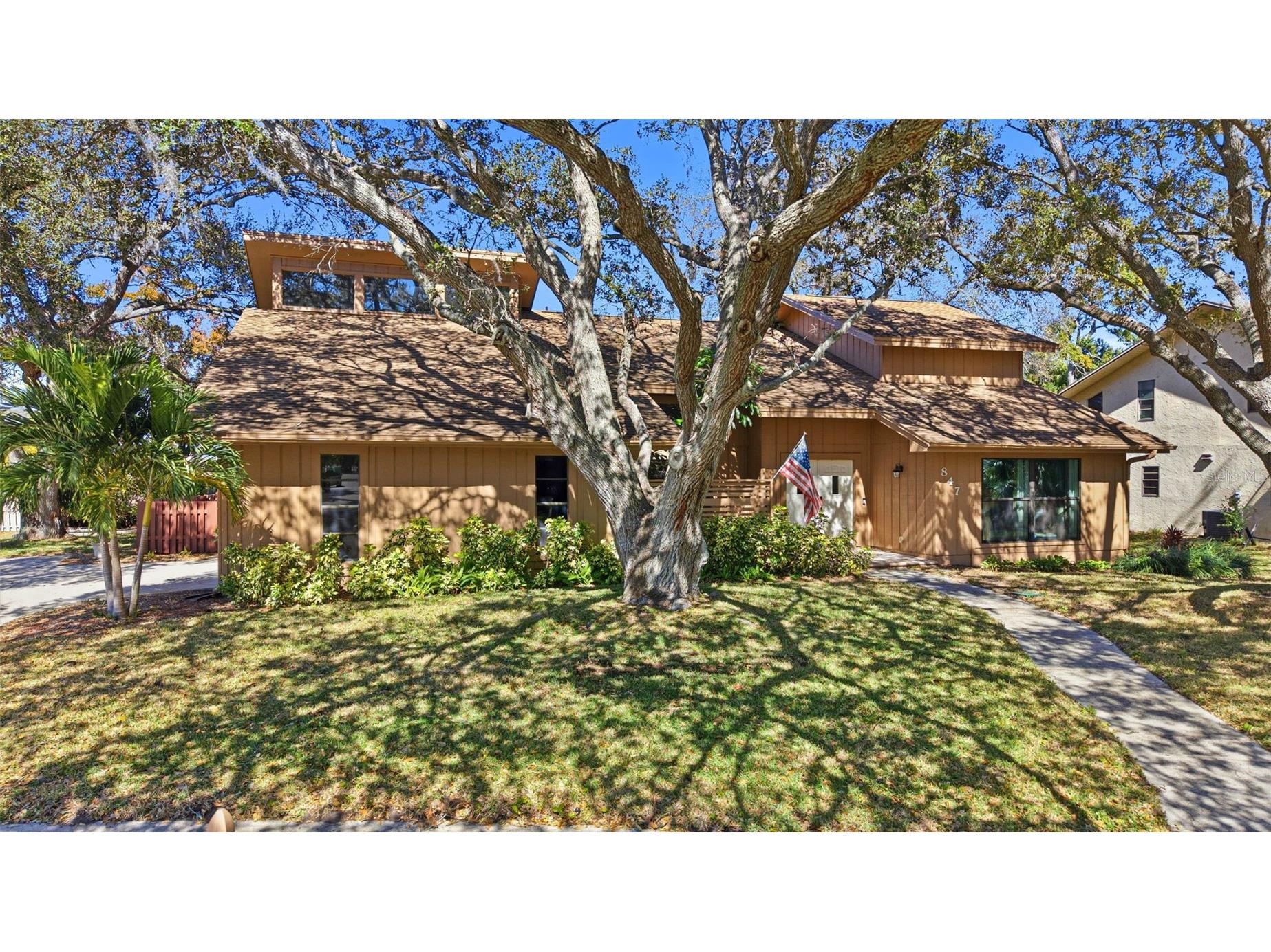 847 Hillside Drive Palm Harbor FL 34683 TB8472928 image1